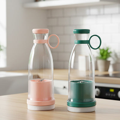 deux mixeurs portables sur table