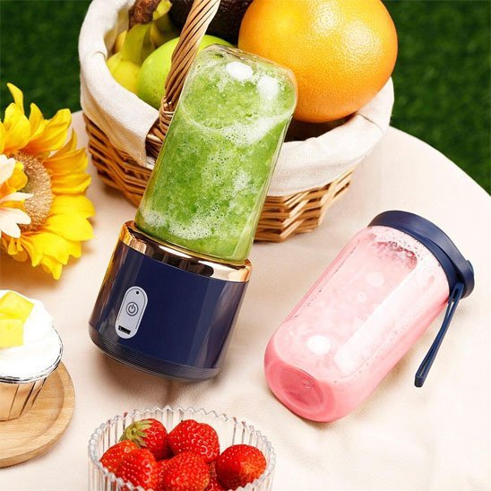 mini mixeur portable sur table